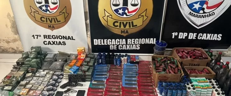 Polícia Civil em Caxias apreende mais de 2.500 munições e armas ilegais; comerciante é preso em flagrante.