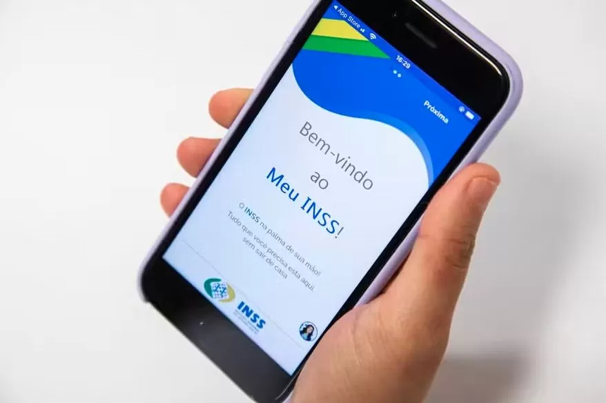 Governo brasileiro ainda não sabe para onde foram os bilhões desviados do INSS.