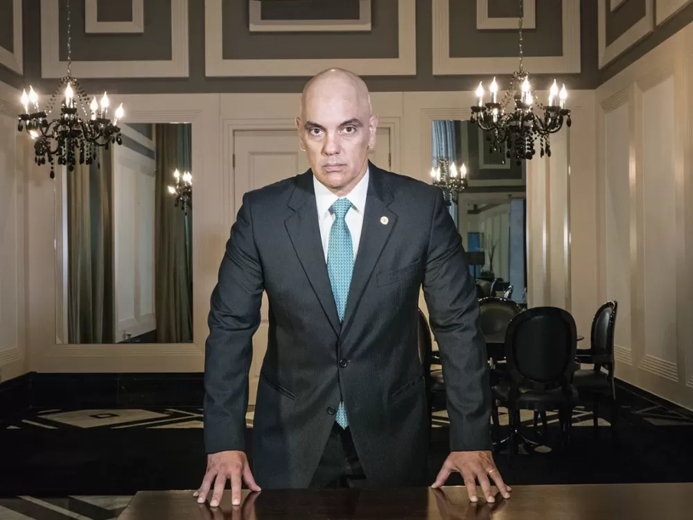 Oposição consegue 41 assinaturas e vai pedir impeachment de Alexandre de Moraes.
